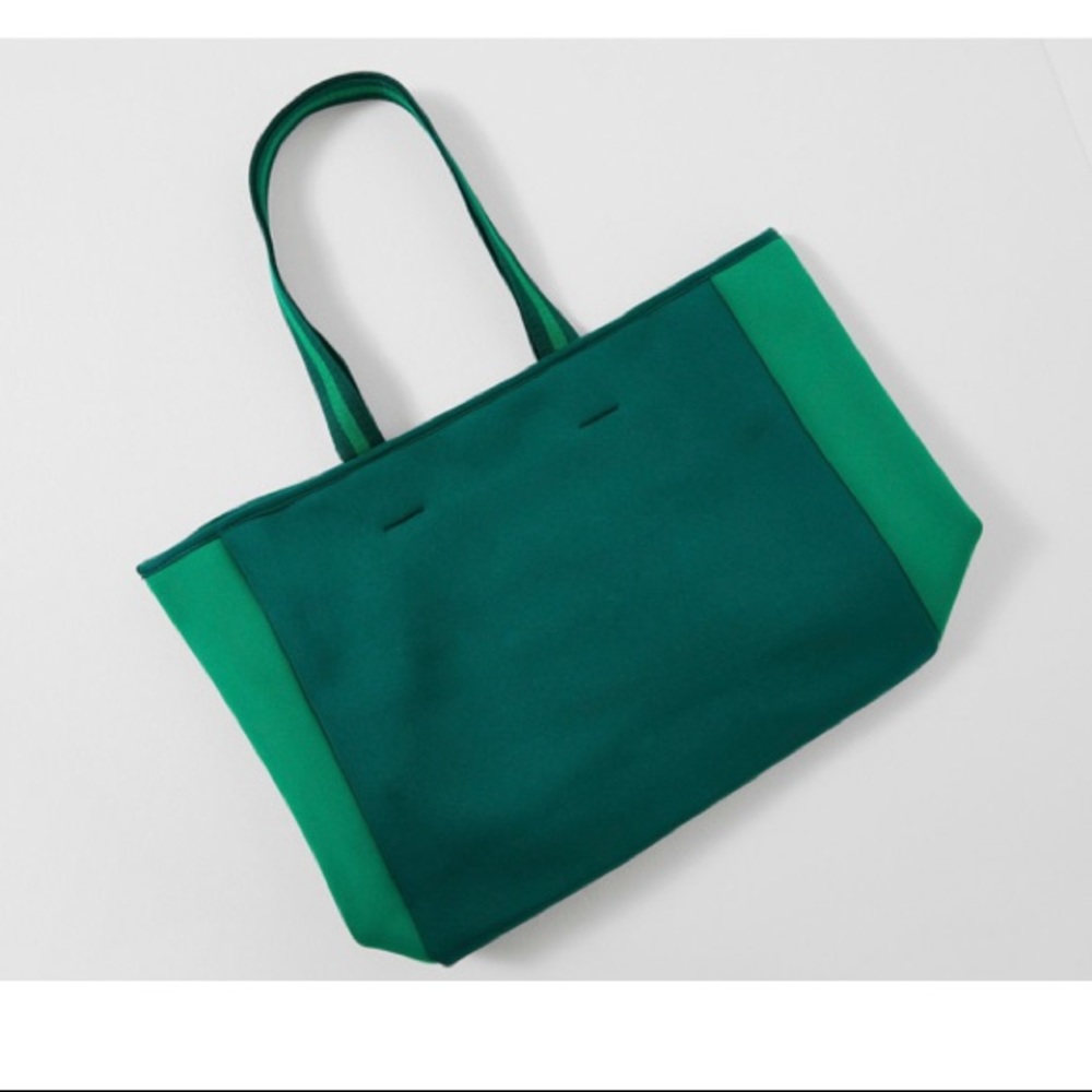New Summersalt Neoprene Beach Tote in Blue/Green